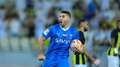 Primeiro cl&aacute;ssico do novo Saudit&atilde;o n&atilde;o decepciona, e Mitrovic comanda virada absurda do Al-Hilal