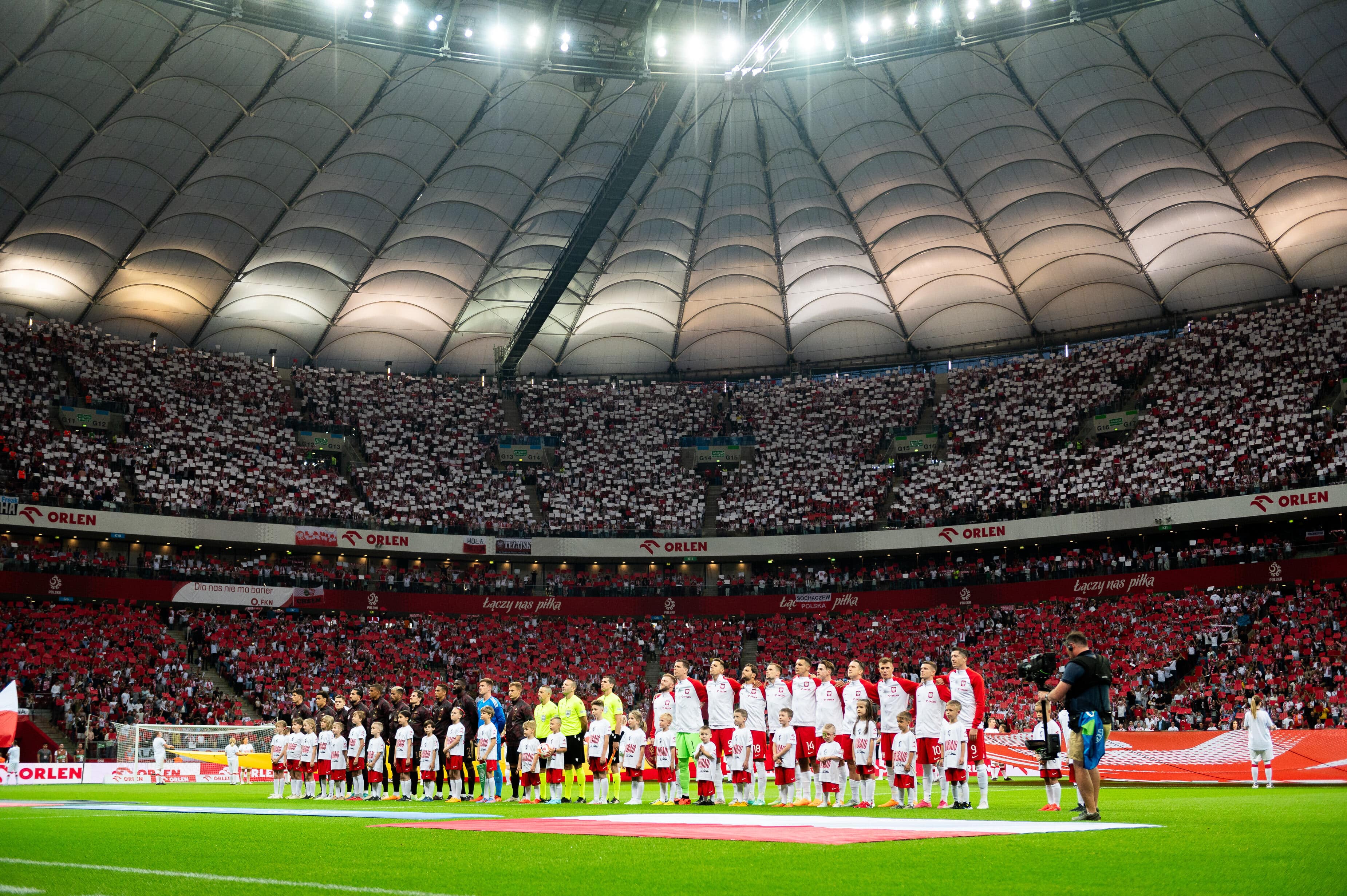 Palco de Euro e final de Liga Europa, Vars&oacute;via vai sediar Supercopa da Europa em 2024