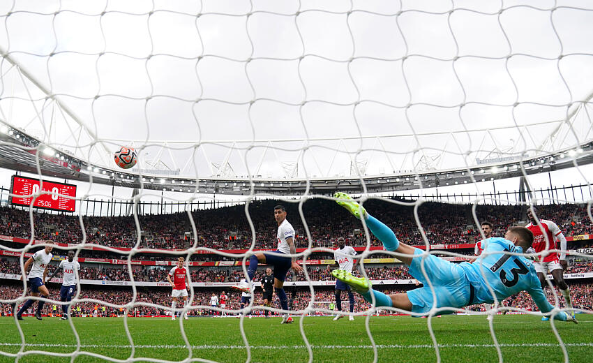 Arsenal e Tottenham empatam em jogo de reviravoltas e atua&ccedil;&atilde;o desastrosa de Romero