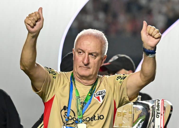 Dorival Júnior revela frase que preparou jogadores para título da Copa do Brasil no São Paulo