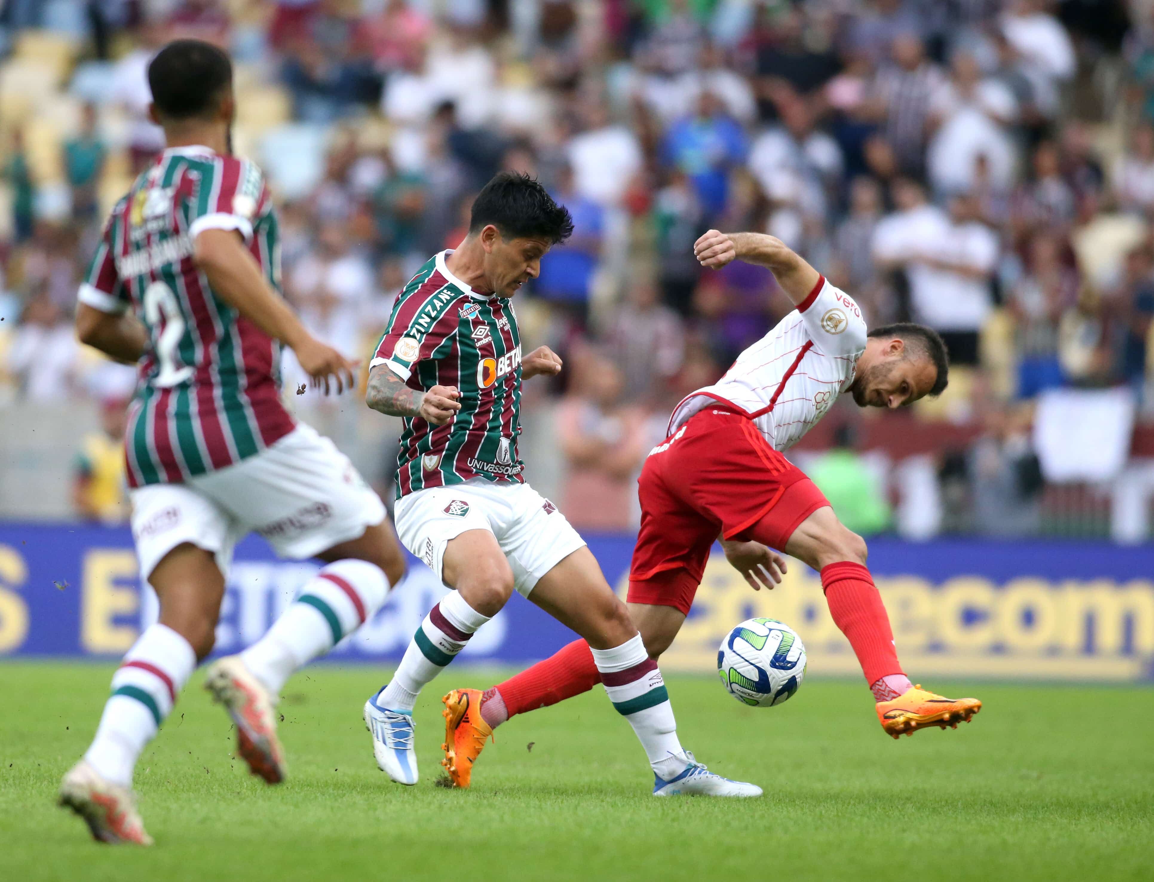 At&iacute;pica noite irregular de Ren&ecirc; custou caro ao Internacional no Maracan&atilde;