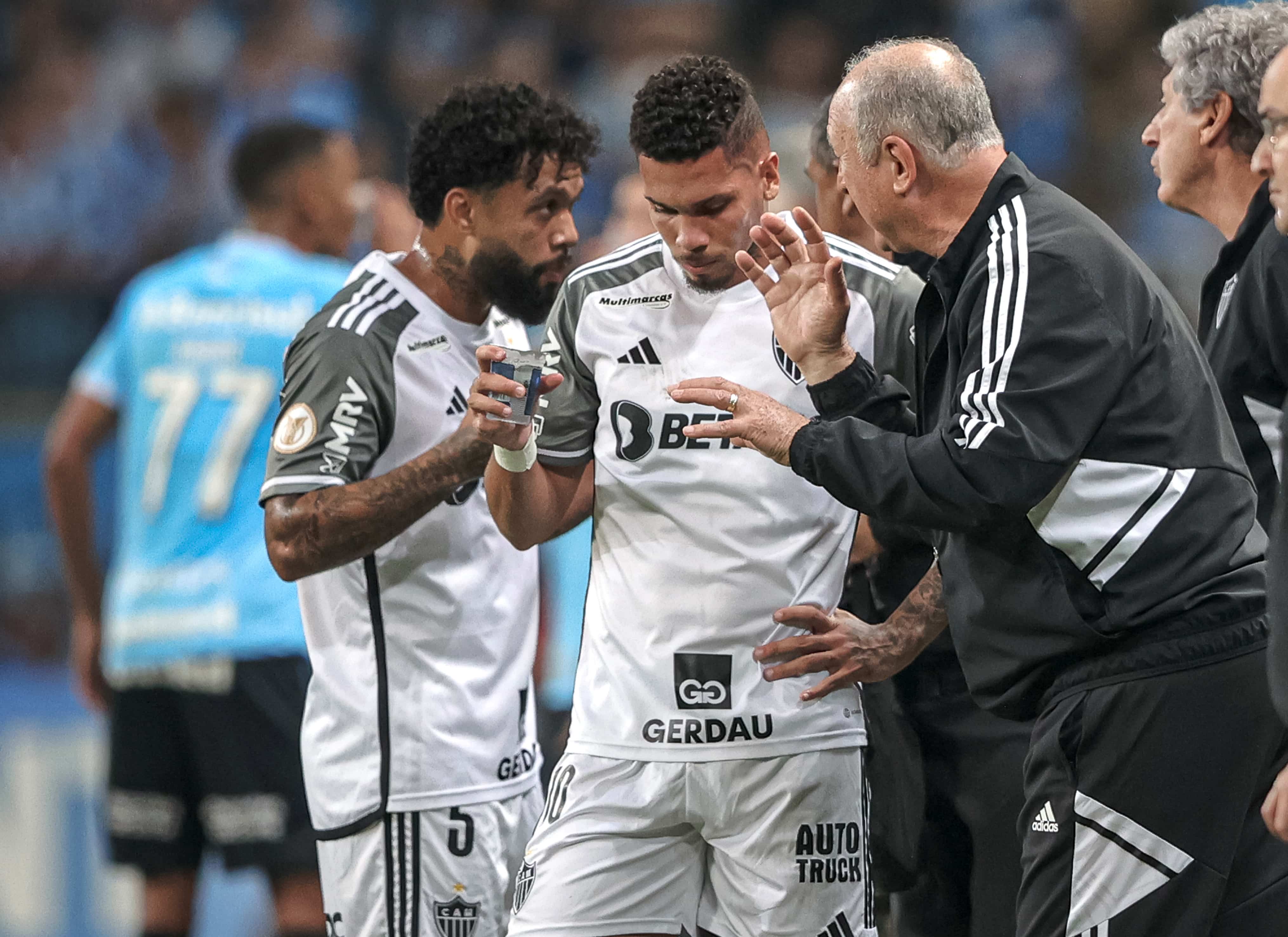 O Atl&eacute;tico-MG melhorou defensivamente, e isso &eacute; fruto de mudan&ccedil;a imposta por Felip&atilde;o