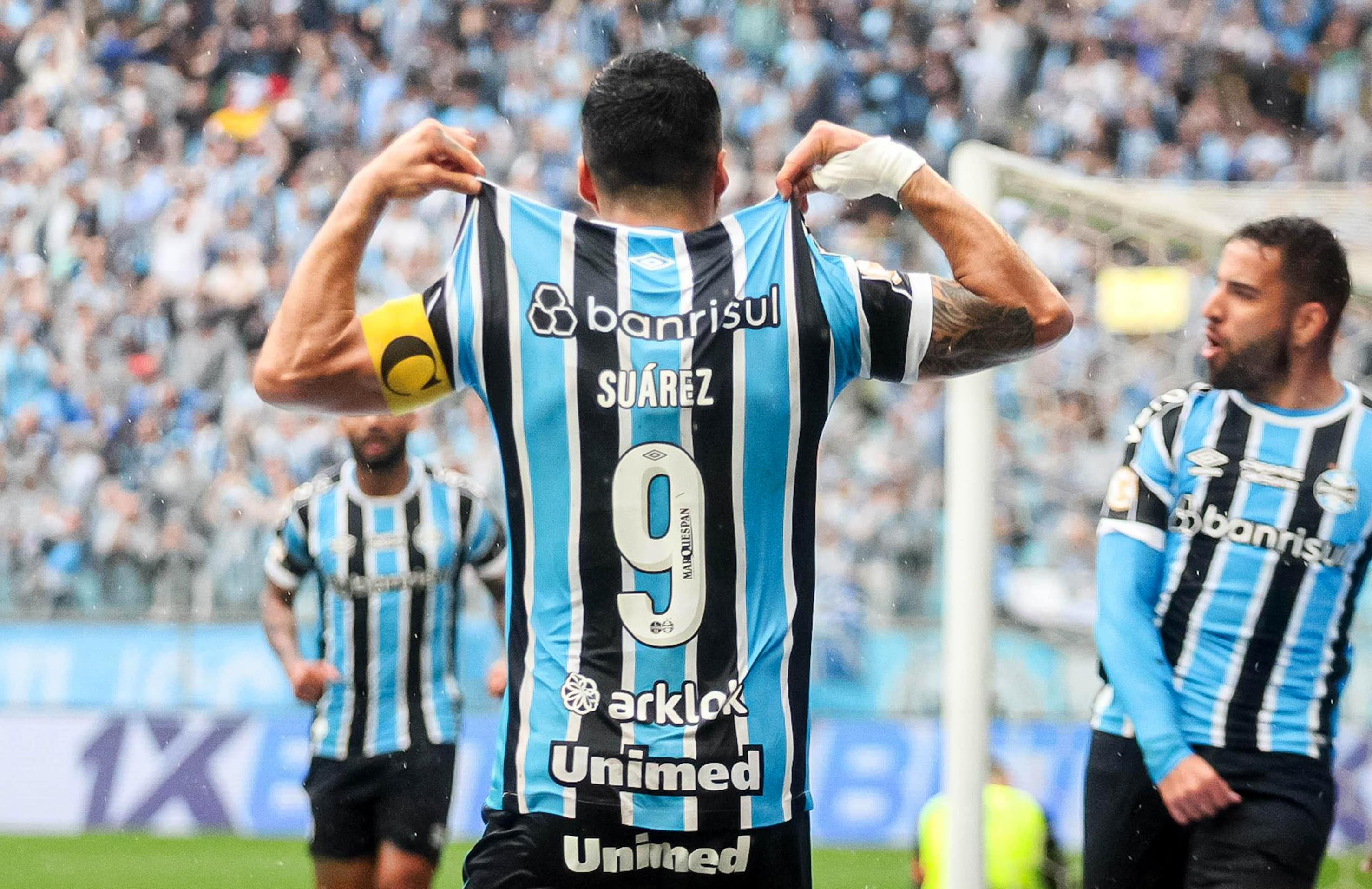 Gr&ecirc;mio demonstra versatilidade e alterna esquemas para vencer o Cuiab&aacute; na Arena
