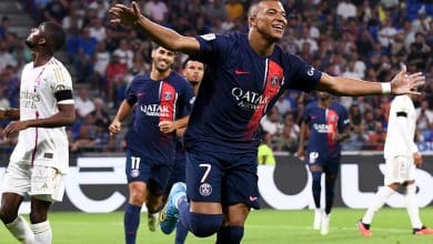 O PSG precisou de apenas 45 minutos para destruir e golear o Lyon