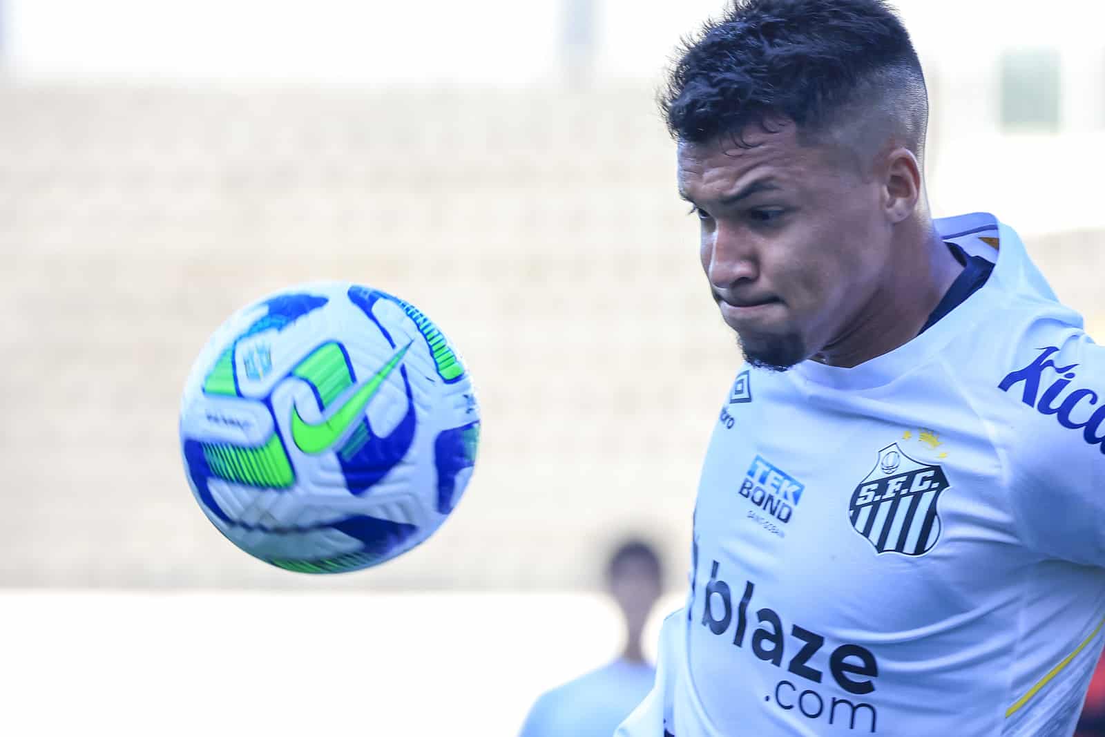 Para segurar Marcos Leonardo, Santos assinou uma obriga&ccedil;&atilde;o de venda na pr&oacute;xima janela