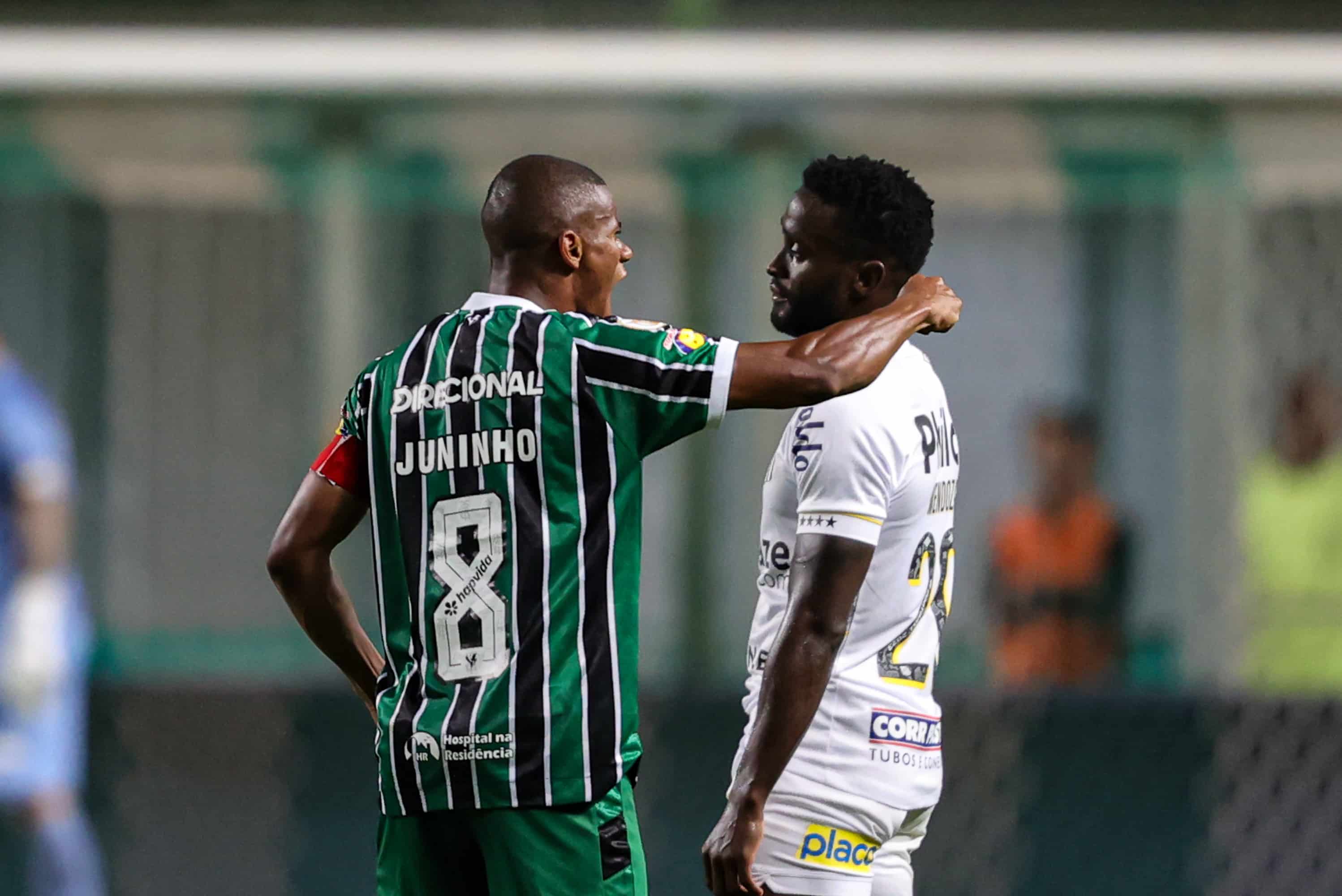 Santos perde do Am&eacute;rica-MG e d&aacute; passo largo em dire&ccedil;&atilde;o ao precip&iacute;cio no Brasileiro