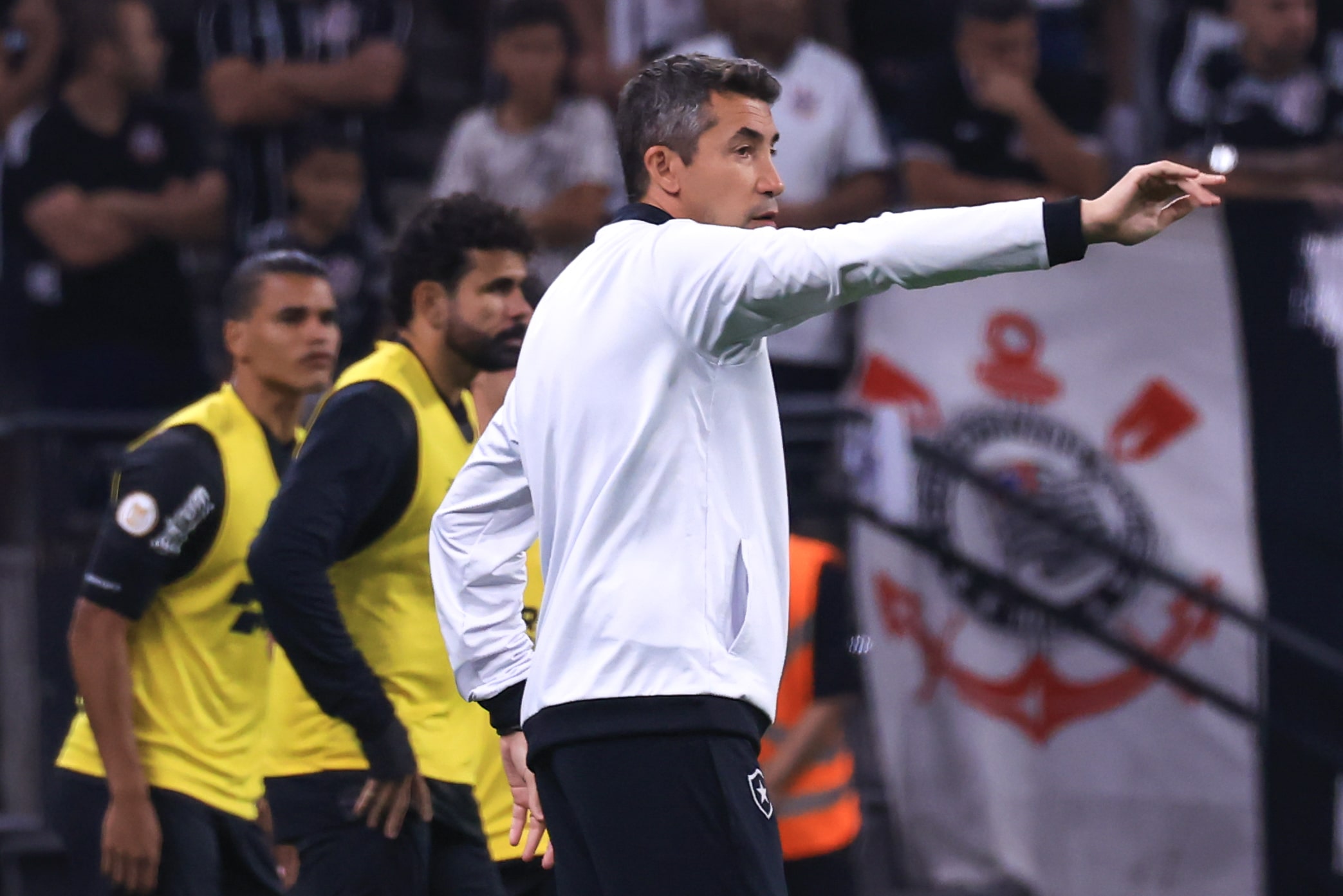 Hora de se reinventar? Ap&oacute;s mais uma derrota, Botafogo precisa buscar novas maneiras de jogar