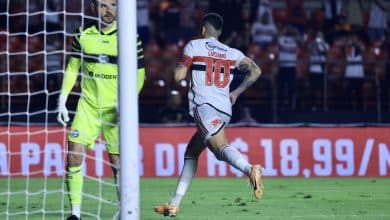 Ap&oacute;s t&iacute;tulo, S&atilde;o Paulo enfim volta a vencer no Brasileir&atilde;o diante do lanterna&nbsp;Coritiba