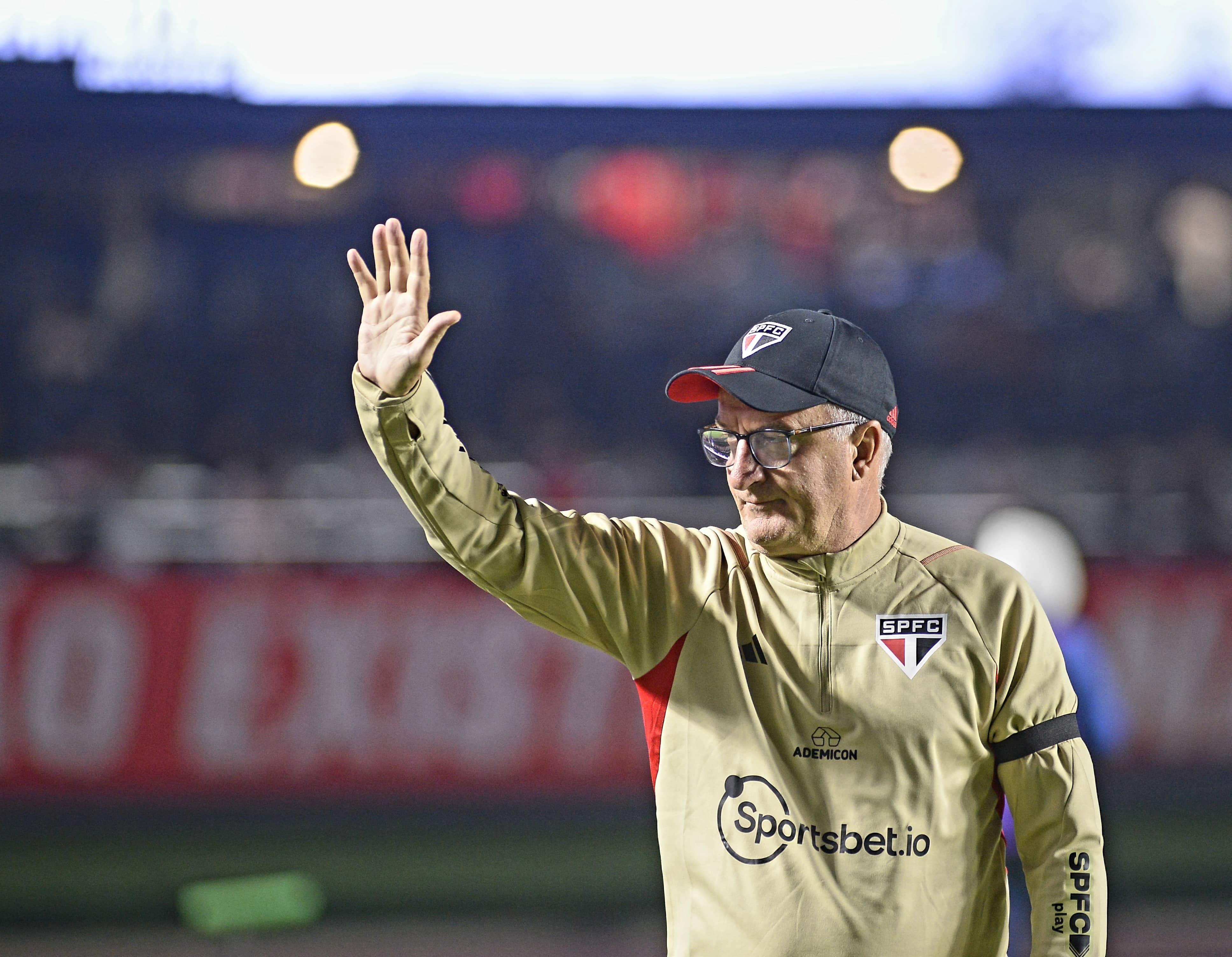 Dorival mant&eacute;m corda esticada no S&atilde;o Paulo, mesmo ap&oacute;s t&iacute;tulo e vit&oacute;ria no Majestoso