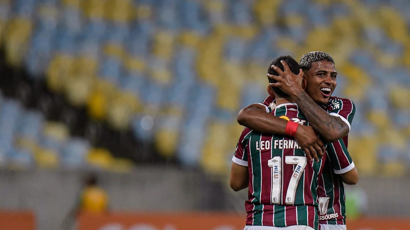 Fluminense bate Cruzeiro com gola&ccedil;o uruguaio e show de Marcelo no Maracan&atilde;