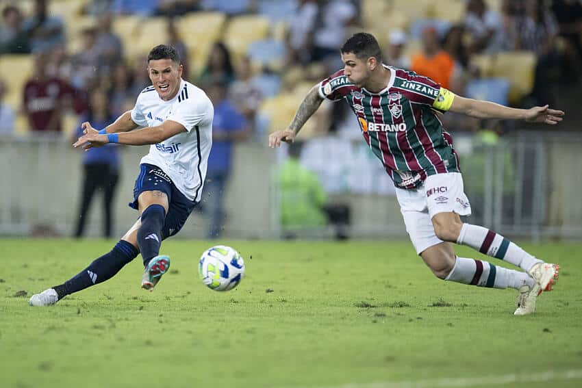 Mateus Vital teve oportunidade de marcar no primeiro tempo, mas bateu mal e Andr&eacute; cortou