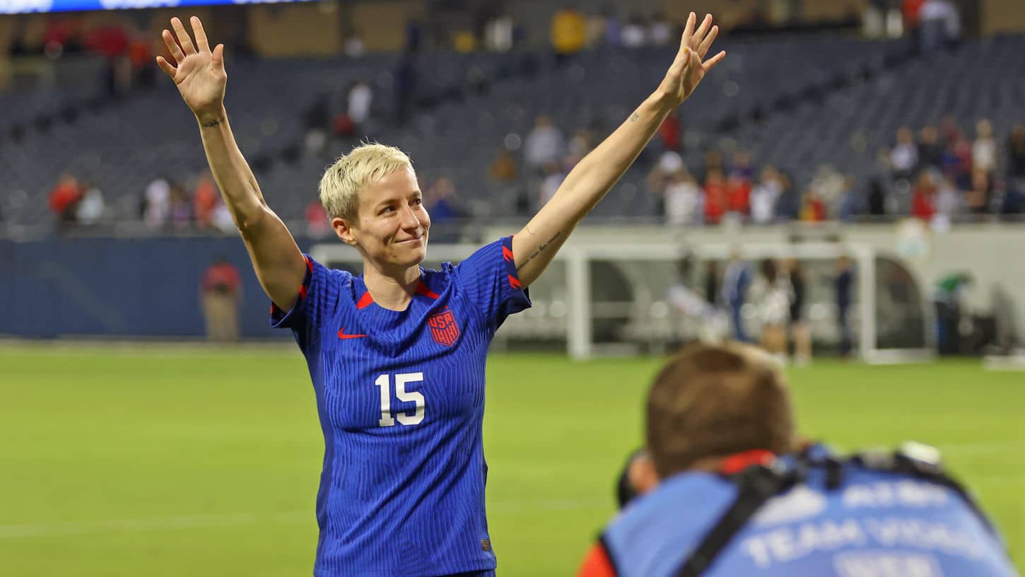 Rapinoe conquistou status de lenda em campo, mas seu impacto fora dele foi gigantesco