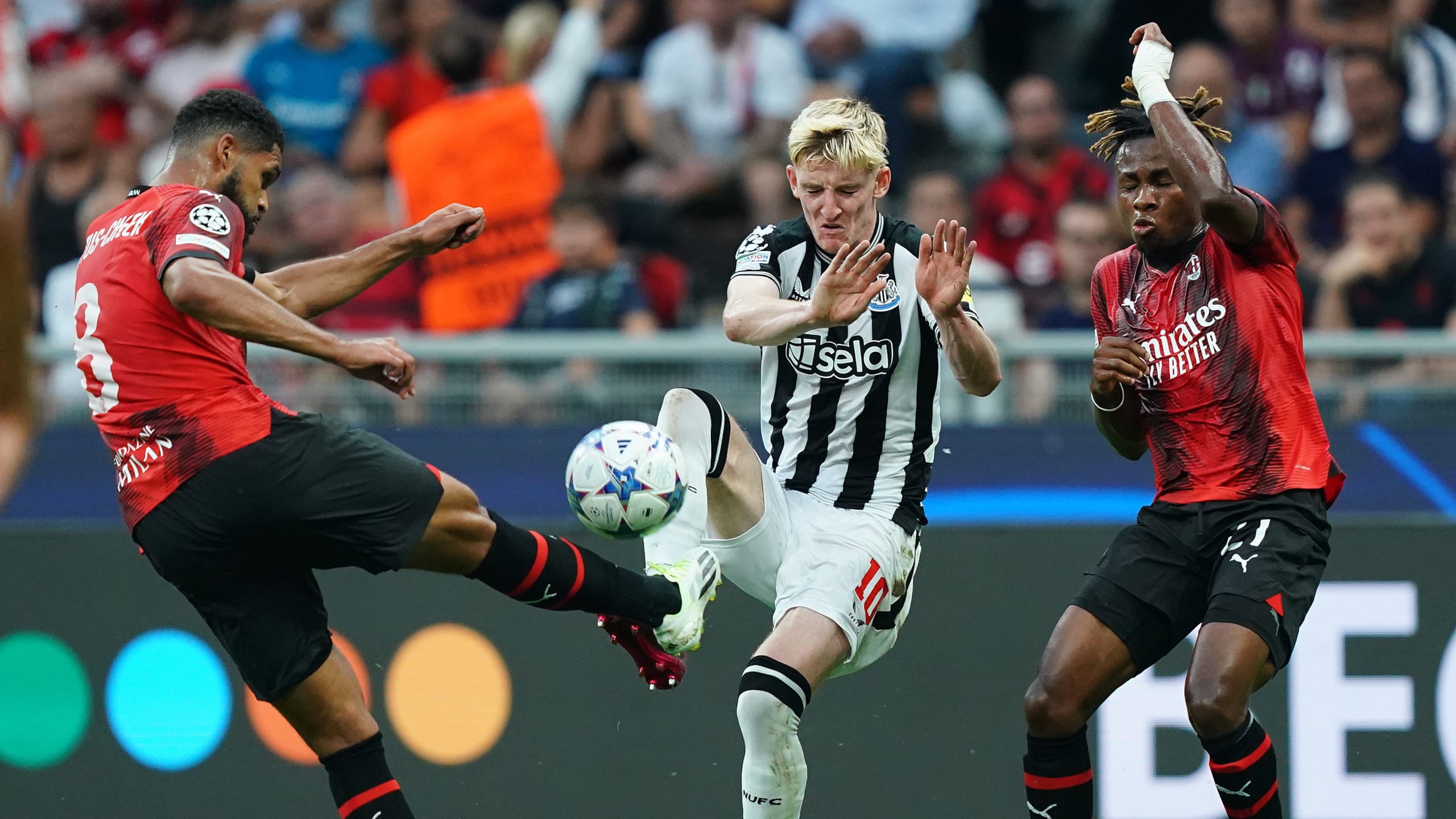 Milan tem boa atua&ccedil;&atilde;o, mas frustra torcida com empate diante do Newcastle
