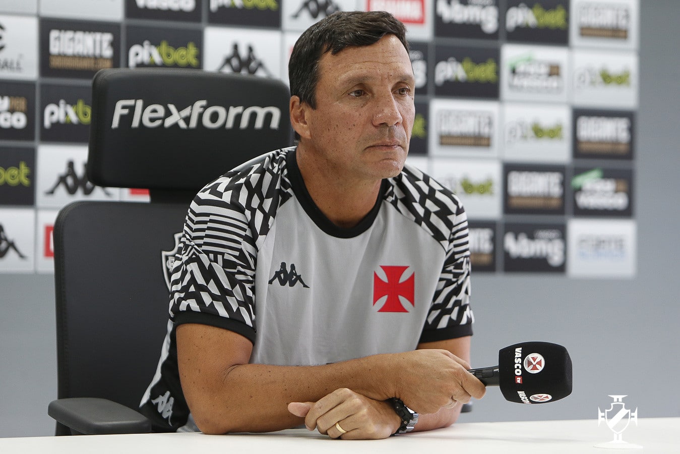 Cruzeiro: sem ter para onde correr, SAF atropela pr&oacute;prio discurso e aposta em Z&eacute; Ricardo