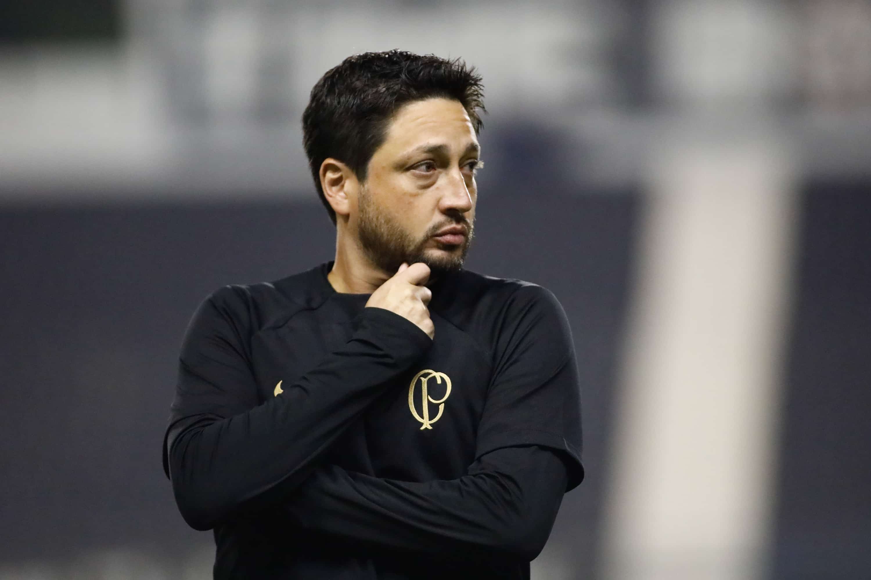 &lsquo;M&aacute;quina de t&iacute;tulos&rsquo; e meio &lsquo;louco&rsquo;: conhe&ccedil;a Arthur Elias, novo treinador da sele&ccedil;&atilde;o feminina