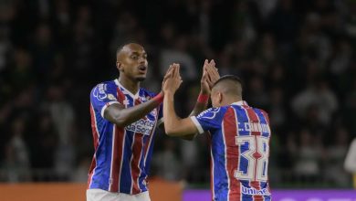 Apesar de susto, Bahia de Ceni leva a melhor contra o Coritiba em noite de estreias