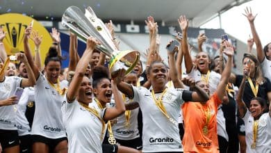 O que levou o Corinthians a se tornar uma pot&ecirc;ncia do futebol feminino