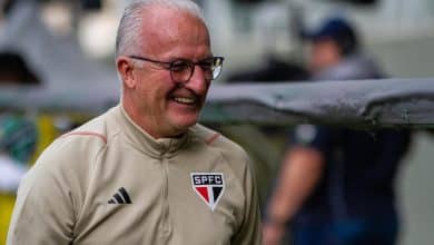 Do sorriso de Dorival a James, S&atilde;o Paulo tem primeiro dia de trabalhos &ldquo;normal&rdquo; e se blinda contra crises