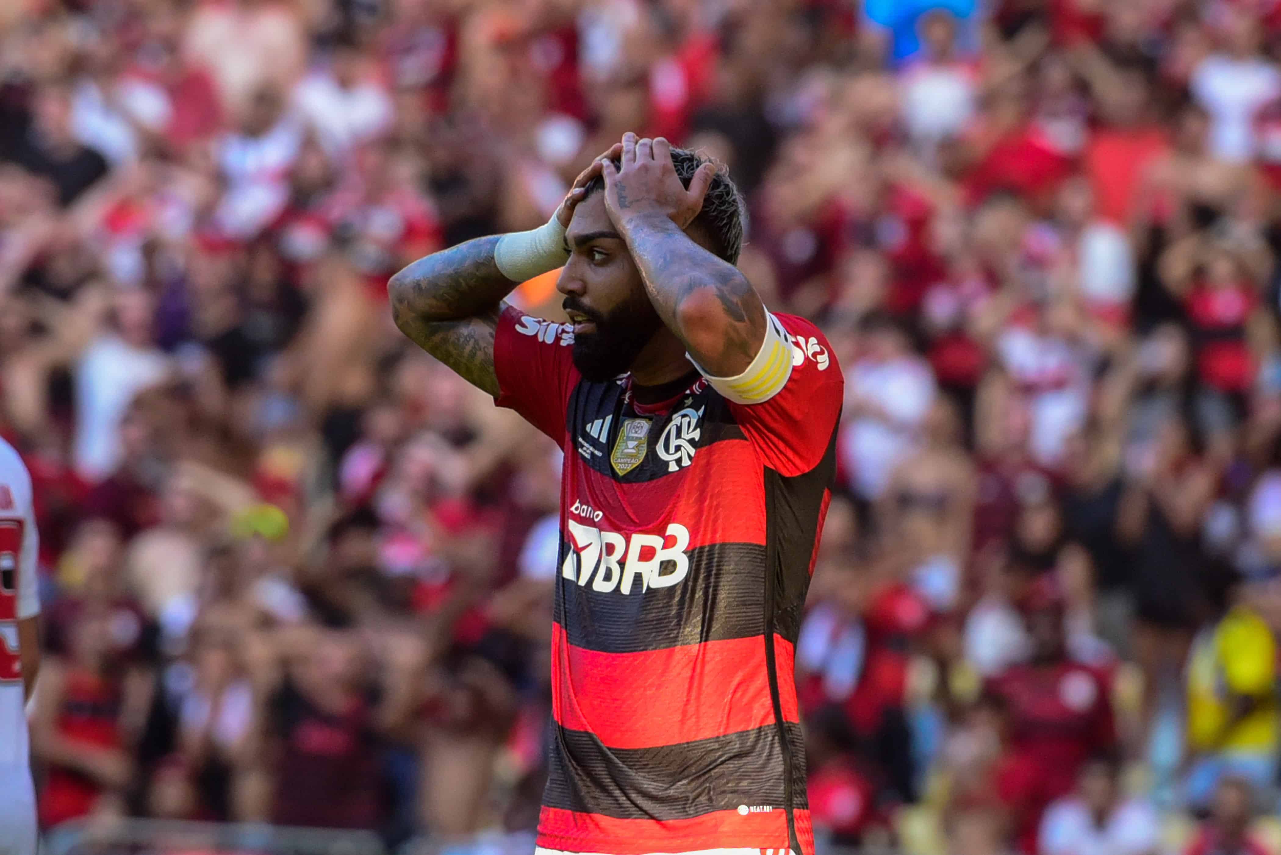 Condu&ccedil;&atilde;o do Flamengo em renova&ccedil;&atilde;o de Gabigol pode repetir erro fatal de 40 anos atr&aacute;s