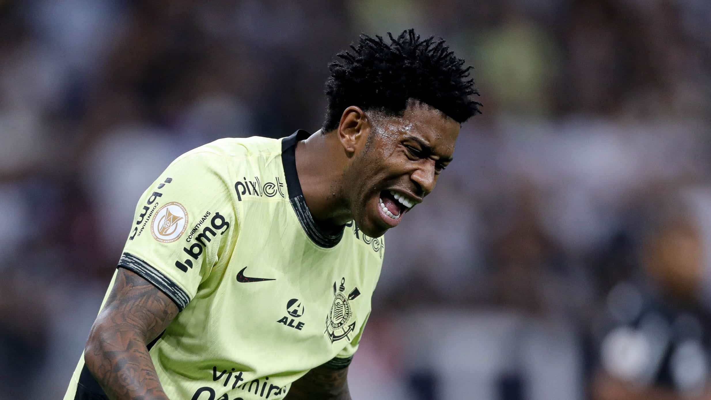 Gil diminui press&atilde;o do Corinthians e coloca nome ao lado de jogadores hist&oacute;ricos do clube