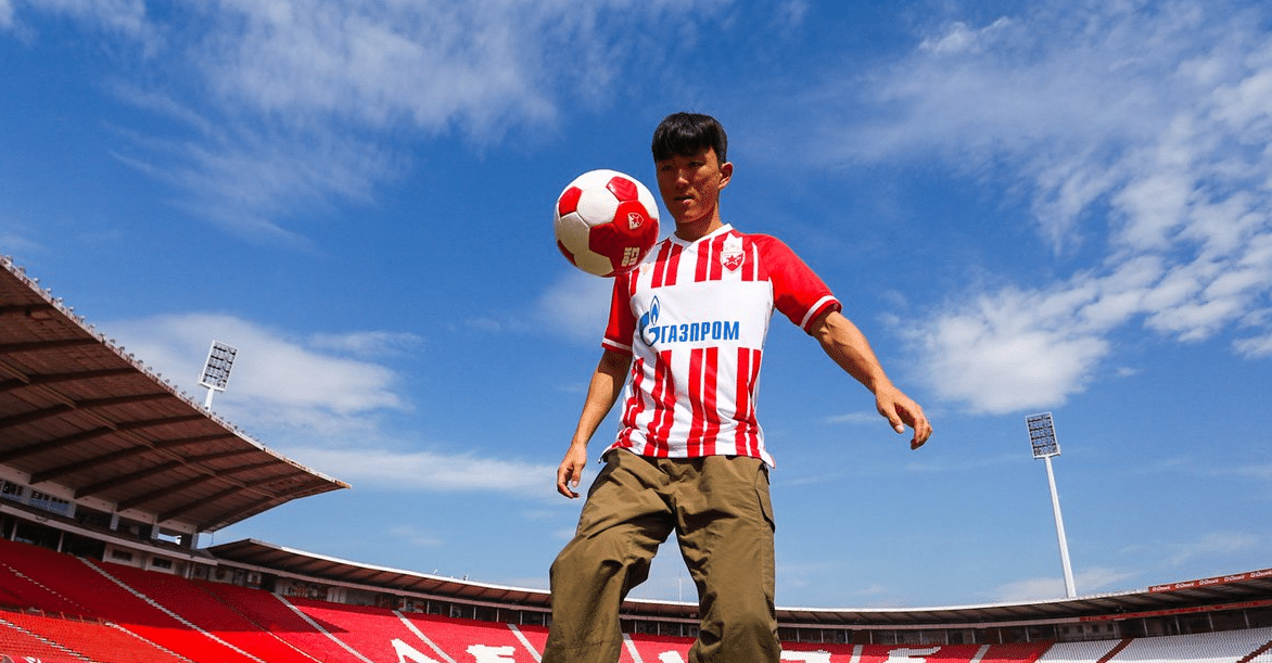 Estrela Vermelha parodiou &lsquo;Round 6&rsquo; para anunciar Hwang In-beom, da sele&ccedil;&atilde;o coreana