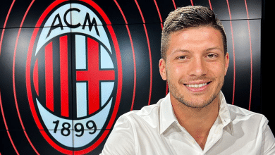 O Milan rodou e rodou por um centroavante, mas Jovic era o que tinha para hoje