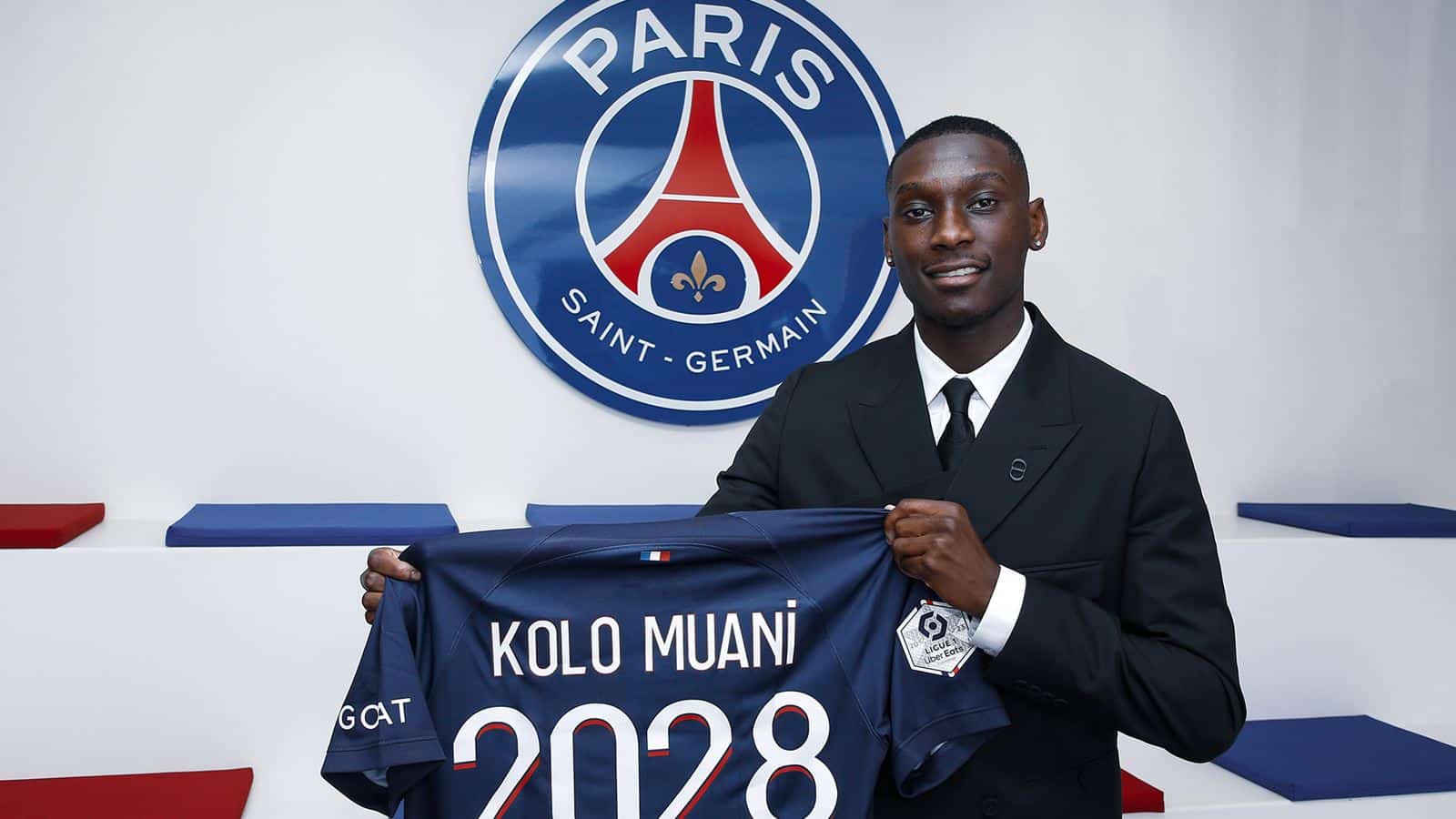 Kolo Muani gerou uma cobi&ccedil;a irremedi&aacute;vel no PSG e rendeu uma fortuna ao Frankfurt