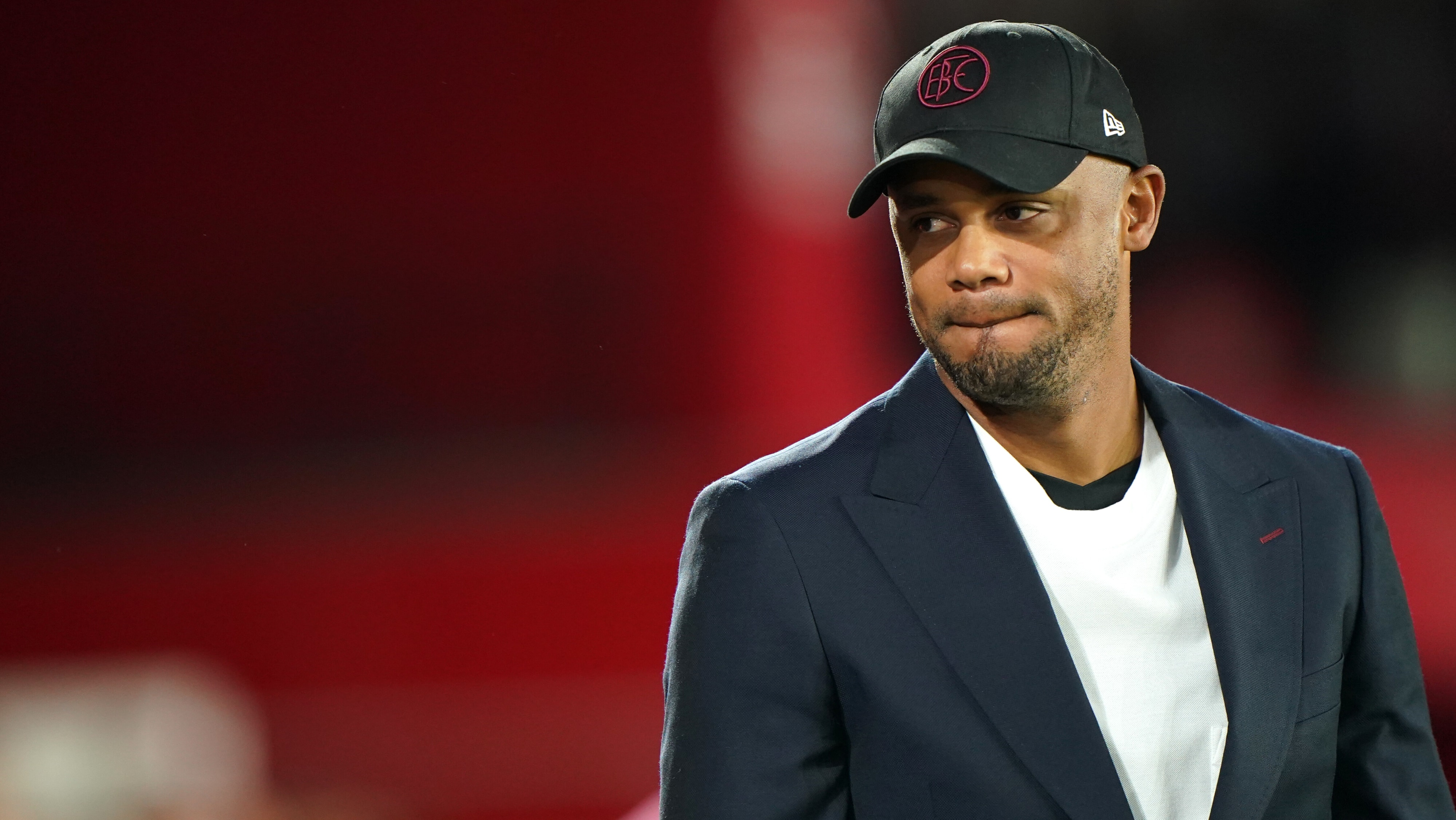 Kompany teve uma ideia meio radical: teto de jogos para preservar a sa&uacute;de das estrelas