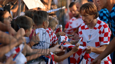 Modric: &ldquo;N&atilde;o preciso elevar meu ego com grandes ofertas, quero curtir o Real Madrid&rdquo;