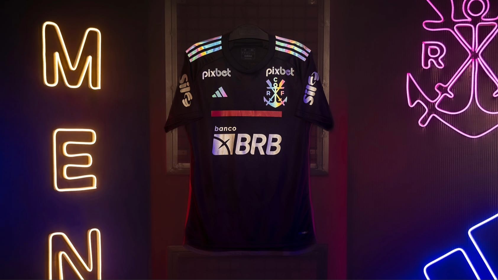 Novo terceiro uniforme do Flamengo gera desconforto nos bastidores do clube