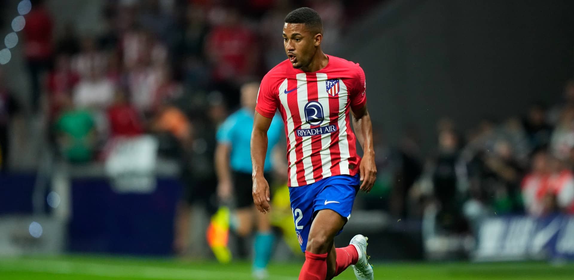 Samuel Lino come&ccedil;ou bem no Atleti e ajudou a desamarrar o duro jogo com o Osasuna