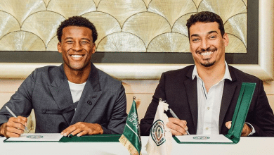 Wijnaldum aumenta a cole&ccedil;&atilde;o de ex-Liverpool no Al-Ettifaq, com Gerrard e Henderson