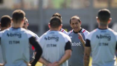 Contra o Fortaleza, Vasco de Ram&oacute;n Diaz precisar&aacute; provar que h&aacute; vida sem Paulinho