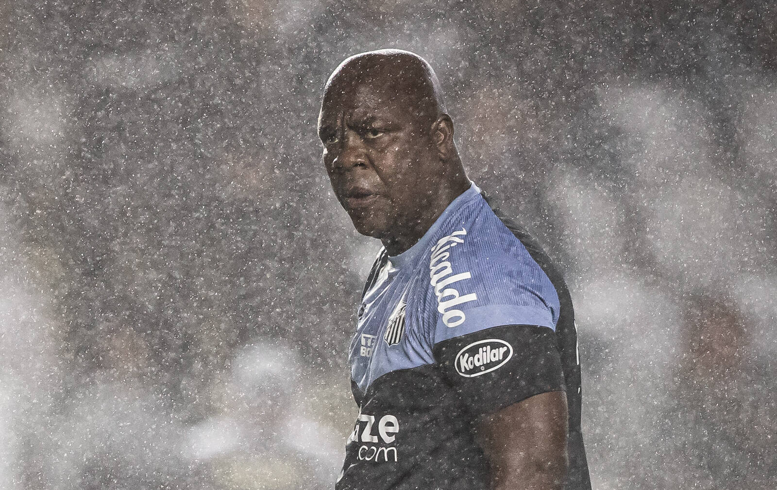 Arzul no aquecimento do Santos