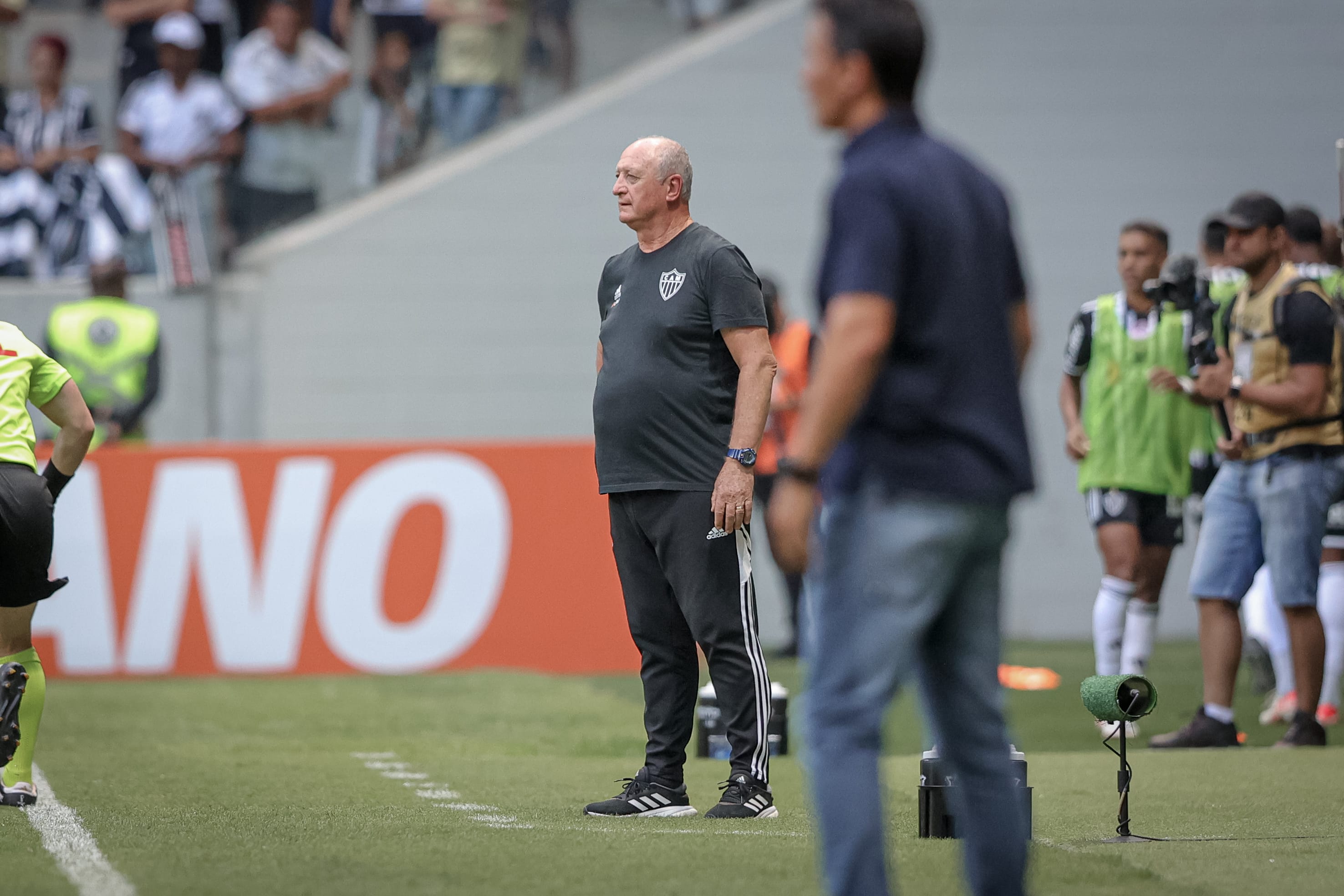 Atl&eacute;tico-MG: Felip&atilde;o tem coletiva p&oacute;s-derrota em cl&aacute;ssico t&atilde;o perdida quanto o time dele em campo