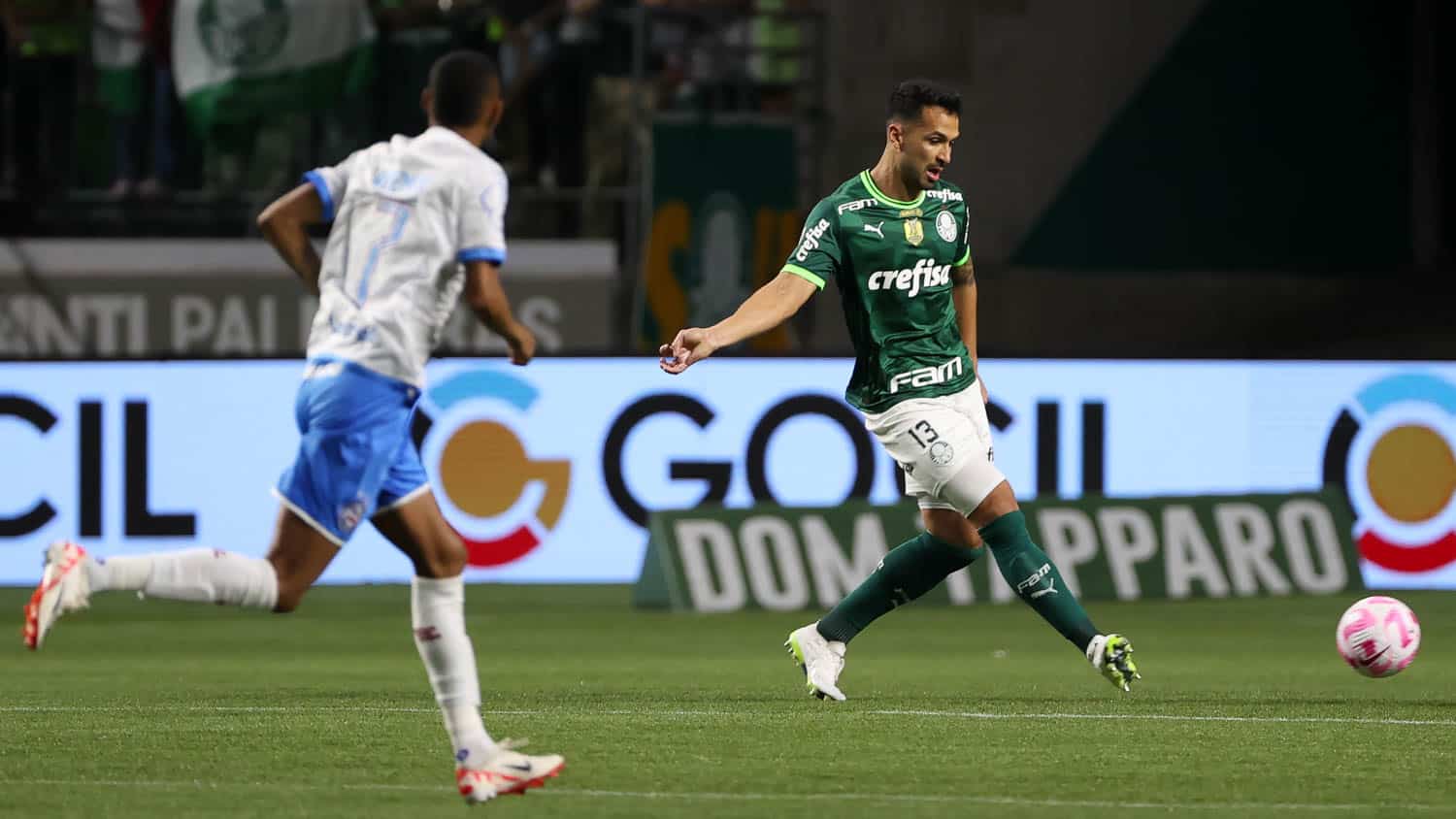 Piv&ocirc; inesperado de renascimento do Palmeiras, Luan reaparece com moral ap&oacute;s quase sair