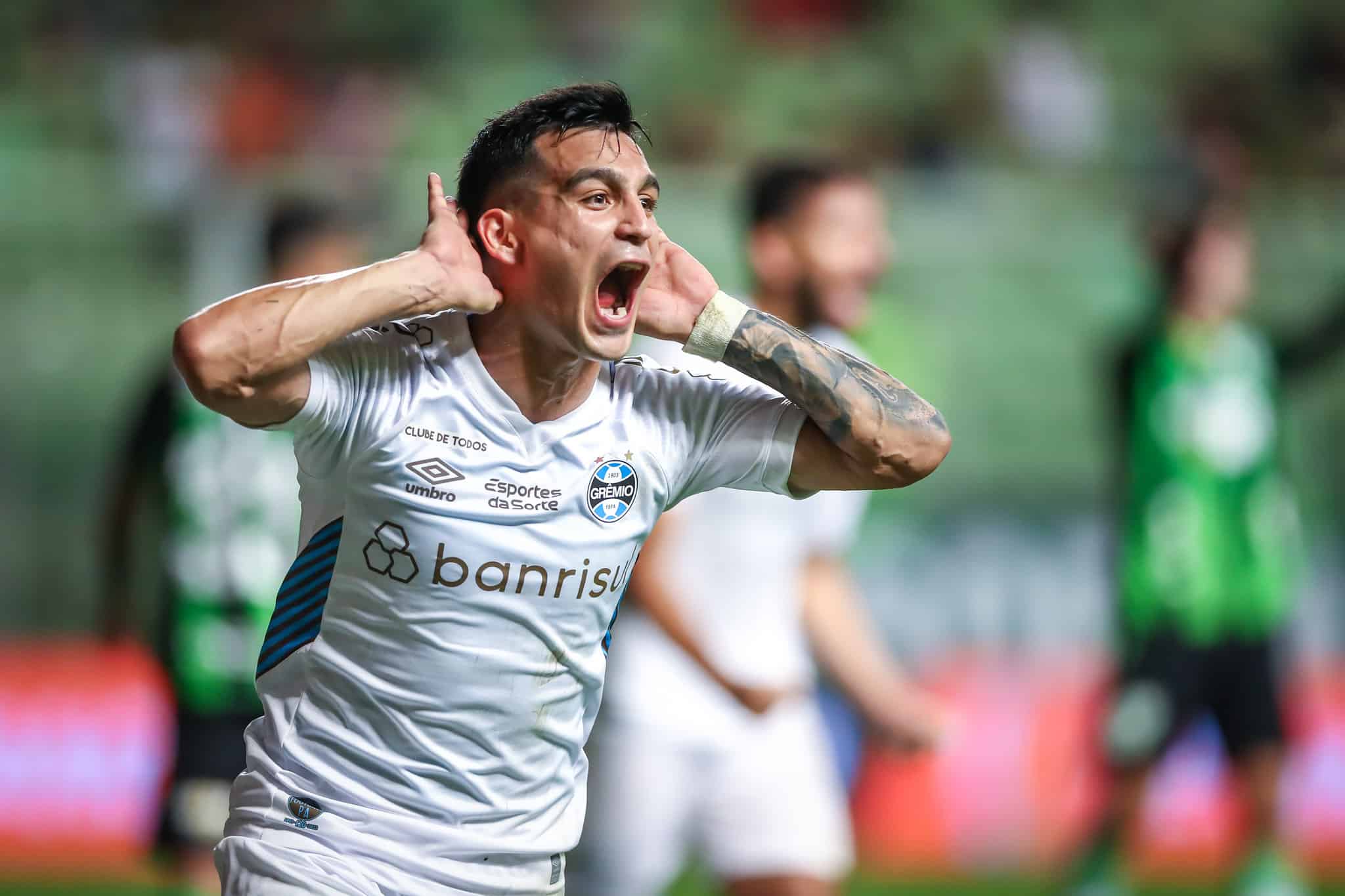 &lsquo;N&atilde;o ao escanteio curto&rsquo;? Gr&ecirc;mio prova o contr&aacute;rio em 2023