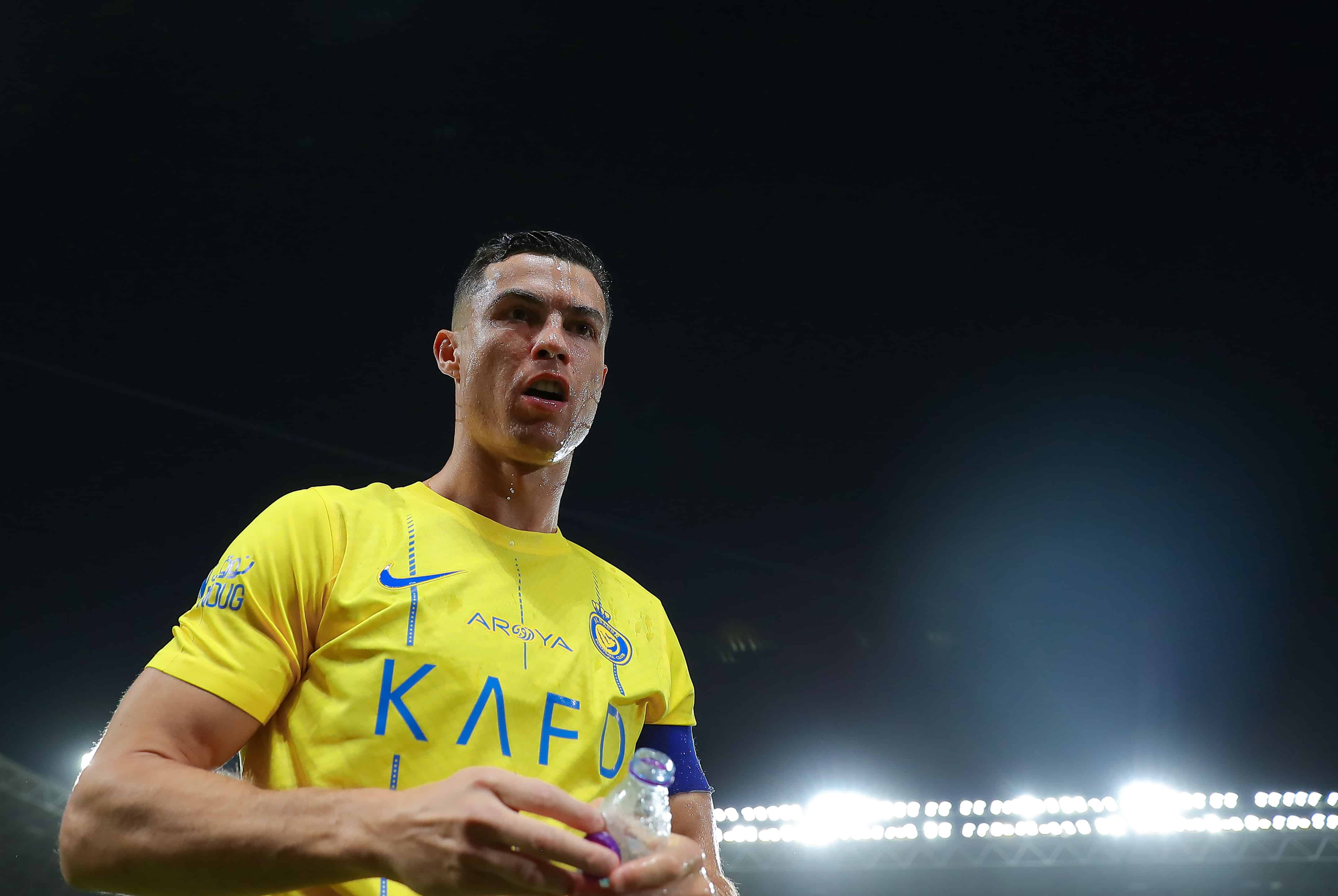 Rumo aos mil, CR7 coloca mais dois gola&ccedil;os na conta e d&aacute; presente ao aniversariante Al-Nassr na Champions Asi&aacute;tica