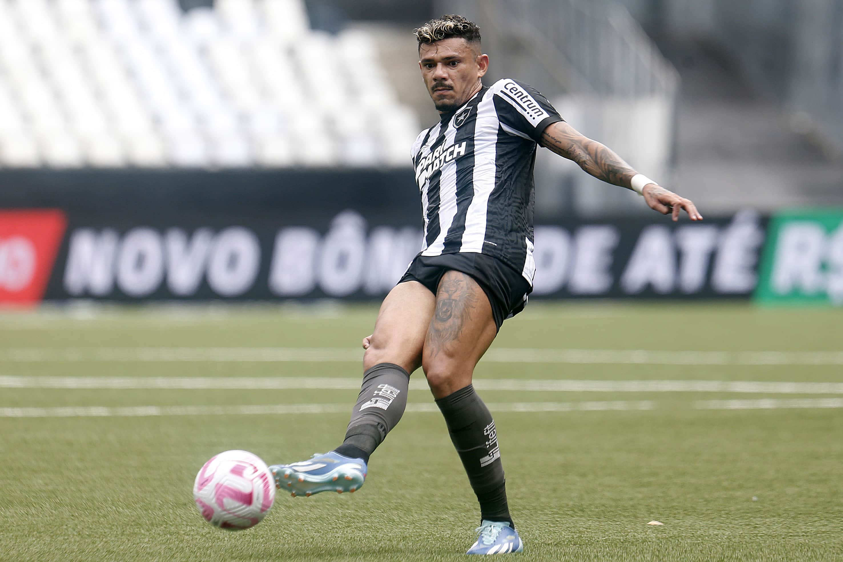 Nada feito! STJD nega liminar do Botafogo e mant&eacute;m adiamento de partida contra o Fortaleza