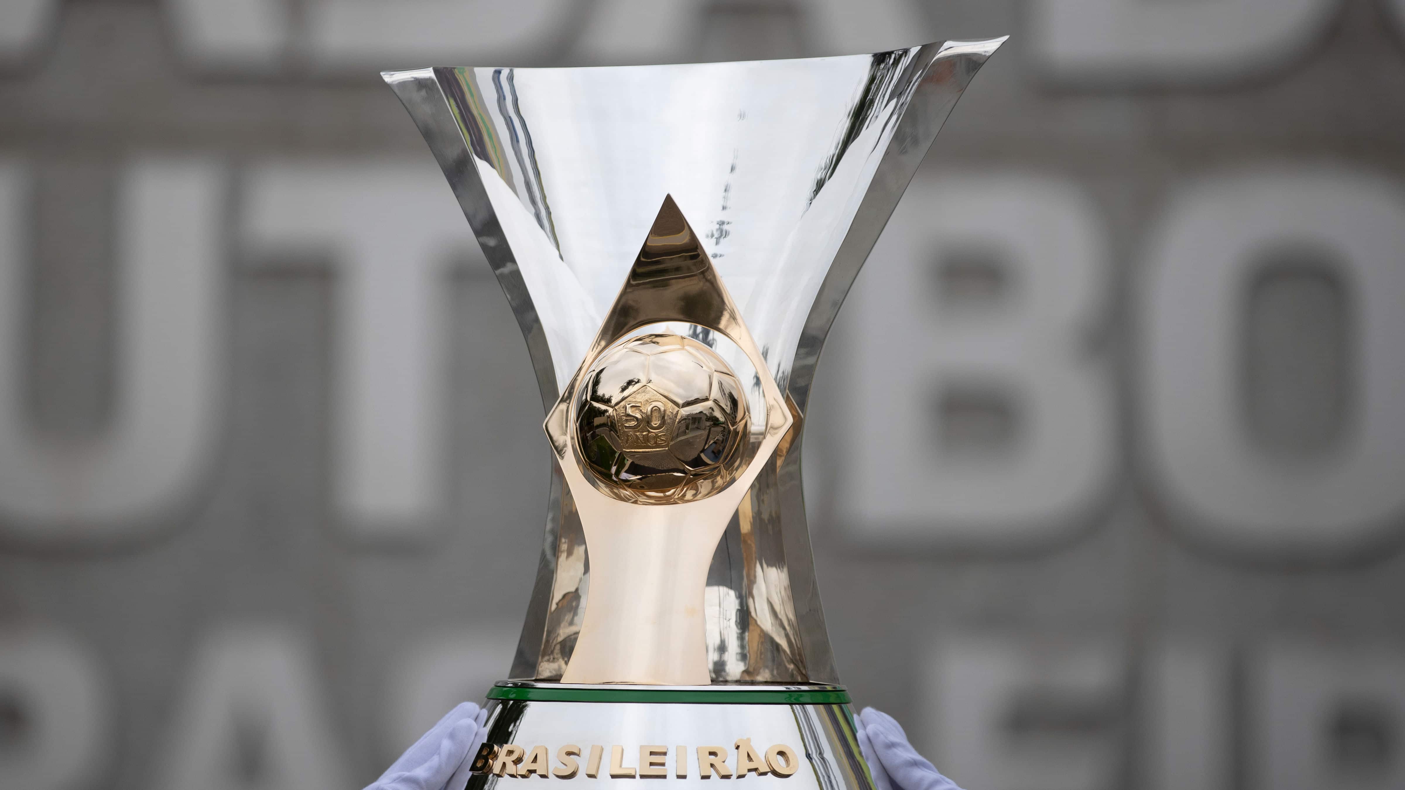 Por que domingos de Brasileir&atilde;o ter&atilde;o jogos &agrave;s 17h30 na Globo e 20h na Record?