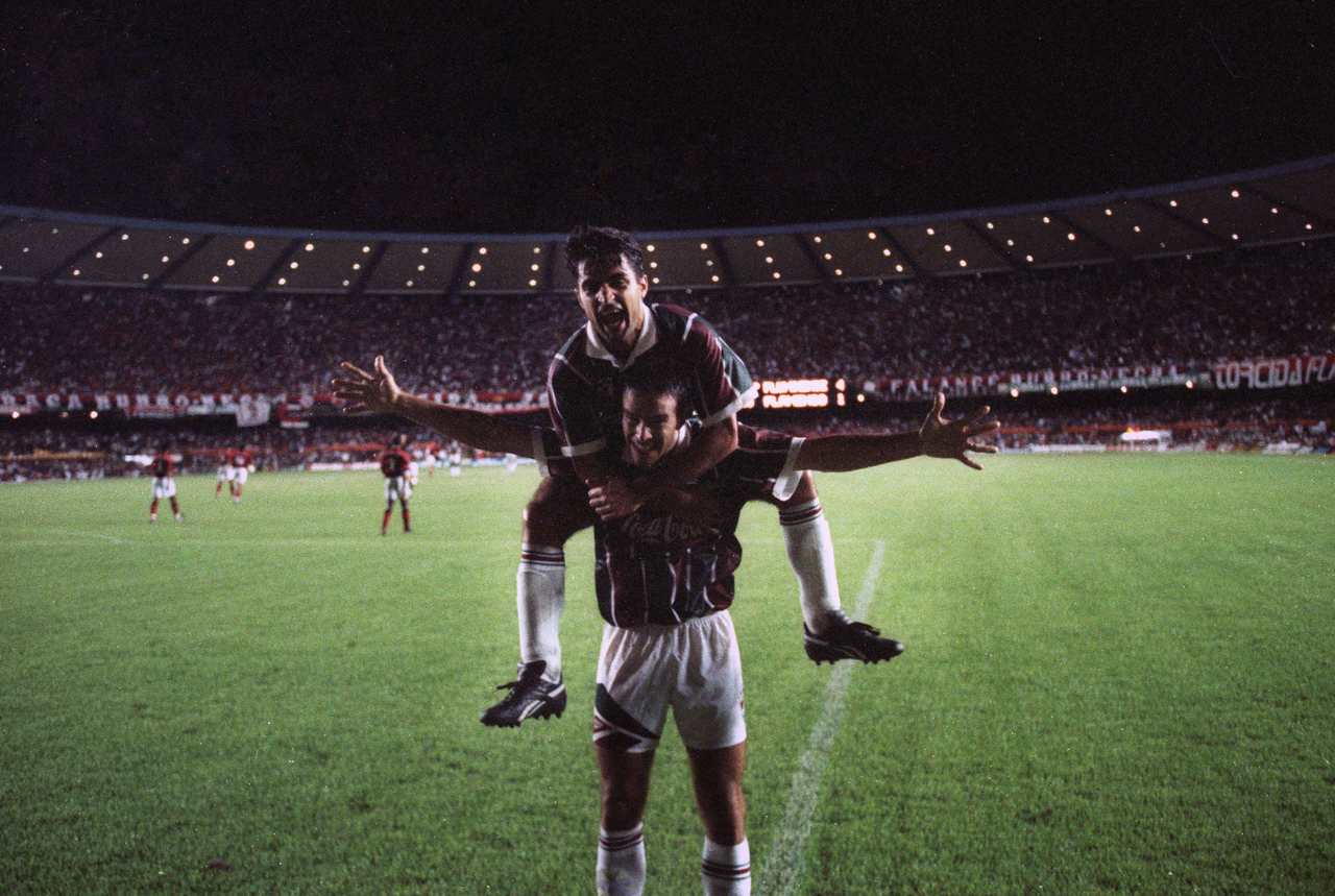 &Eacute;zio comemora um de seus muitos gols sobre o Flamengo, de quem era Carrasco - Foto: Reprodu&ccedil;&atilde;o/Twitter