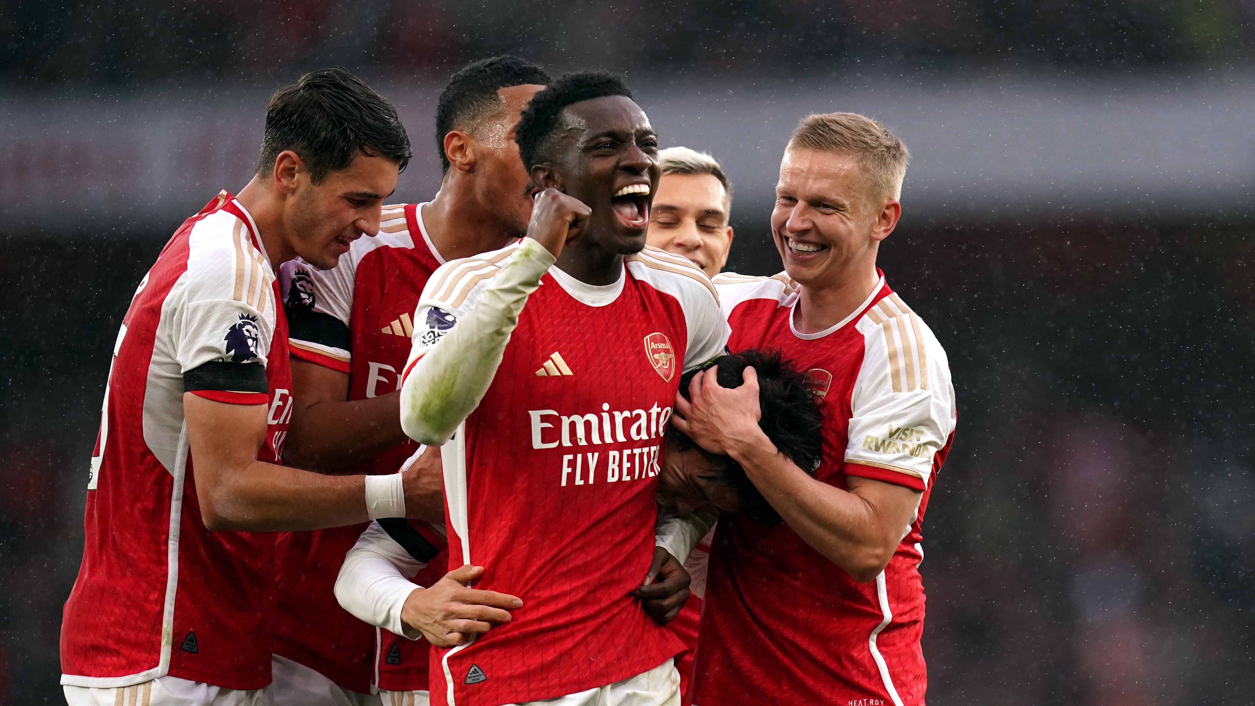 Na aus&ecirc;ncia de Jesus, Nketiah resolveu para o Arsenal com um hat-trick contra o Sheffield