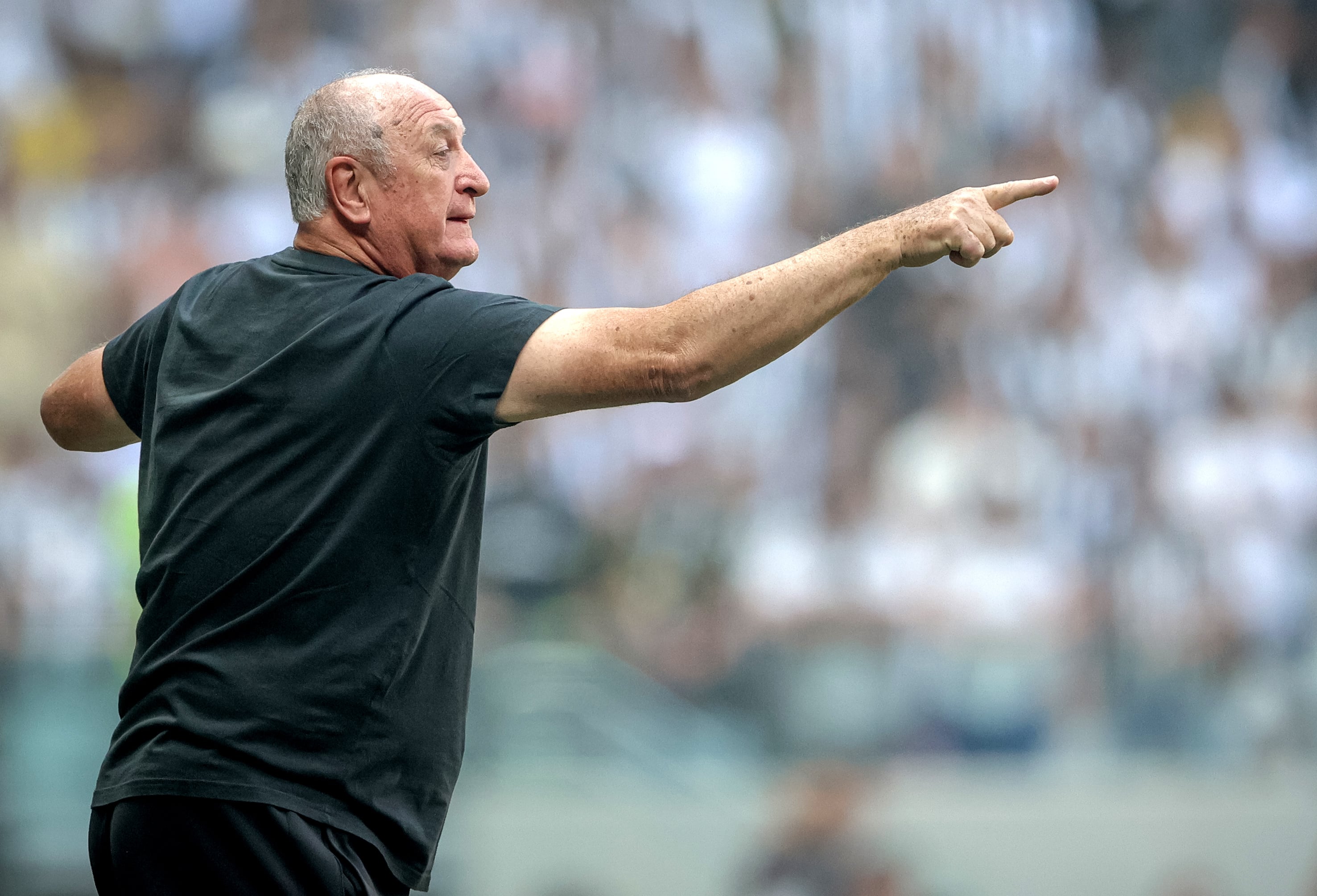 Felip&atilde;o exalta Rubens e sai em defesa de Jemerson, vaiado pela torcida: &lsquo;&Eacute; um absurdo&rsquo;