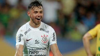 Corinthians respira com vit&oacute;ria contra o Cuiab&aacute;, mas est&aacute; longe de poder relaxar