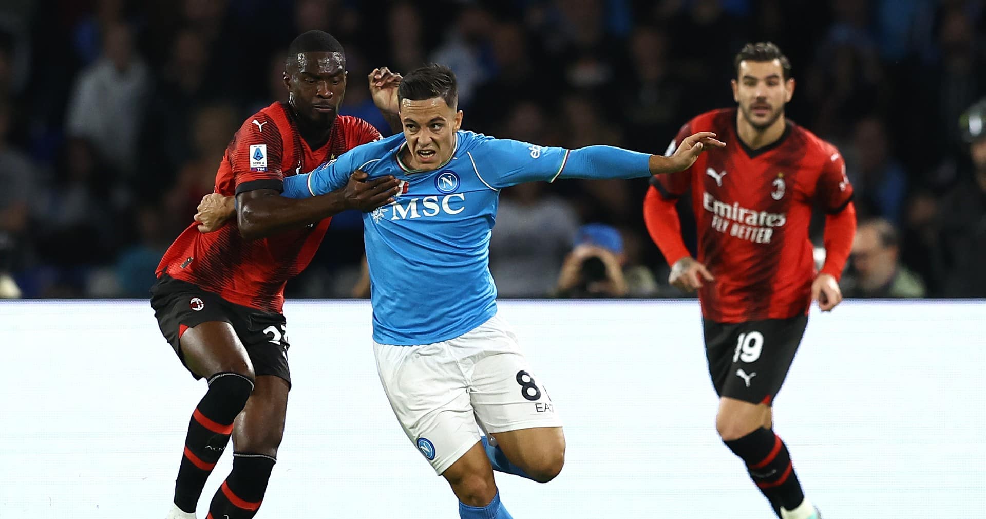 O Milan doutrinou de in&iacute;cio, o Napoli renasceu das cinzas e ambos ofereceram um joga&ccedil;o