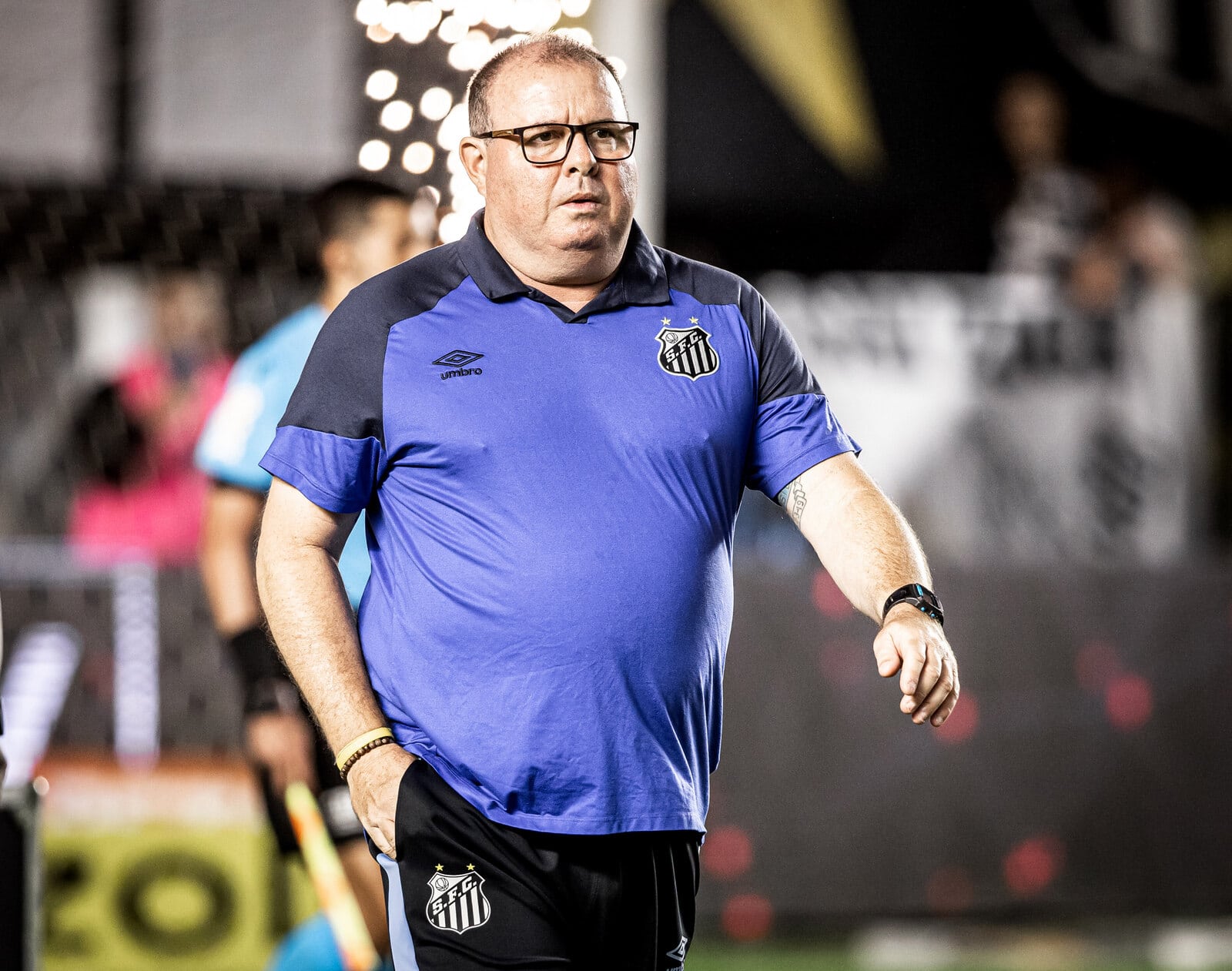 Santos: Ap&oacute;s vit&oacute;ria sobre o Coritiba, Marcelo Fernandes sai em defesa do goleiro Vladimir