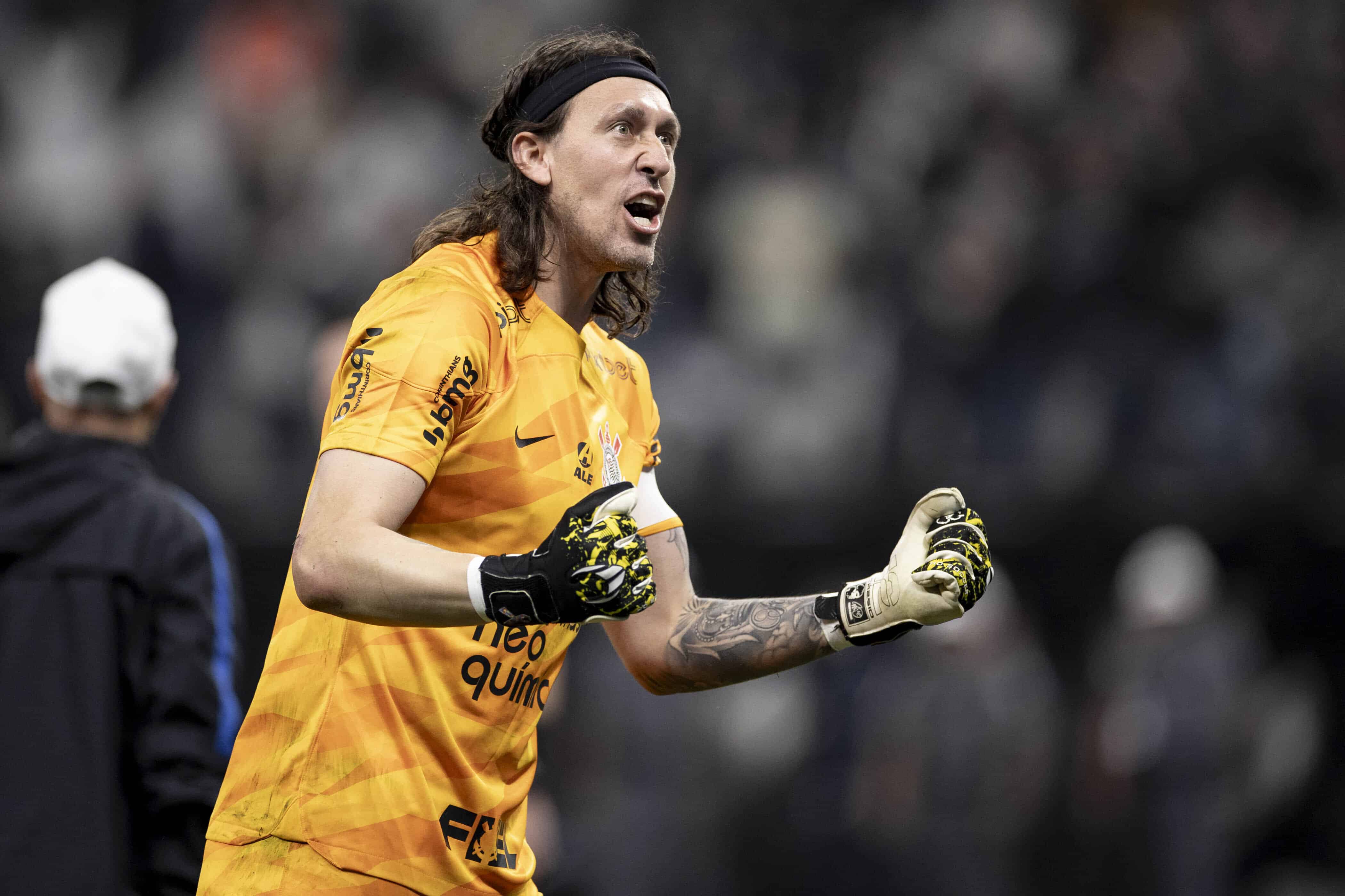 C&aacute;ssio, h&aacute; 12 anos no Corinthians, usa sua hist&oacute;ria para ser porto seguro do time