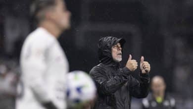 Surpresa com m&eacute;todos de Mano Menezes comprova que Corinthians foi terra de ningu&eacute;m durante todo o ano