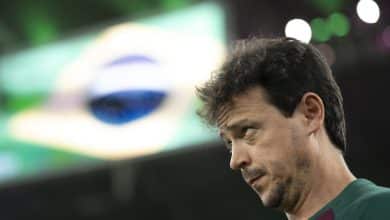 Diniz v&ecirc; jogo &lsquo;manchado pela arbitragem&rsquo; e atua&ccedil;&atilde;o &lsquo;brilhante&rsquo; do Fluminense em empate