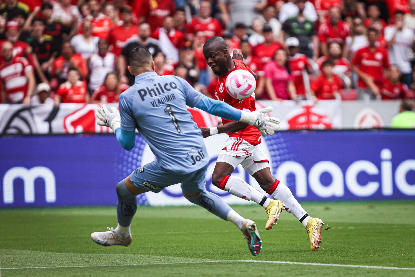 7&times;1: Sete motivos para entender o vexame do Santos diante do Internacional